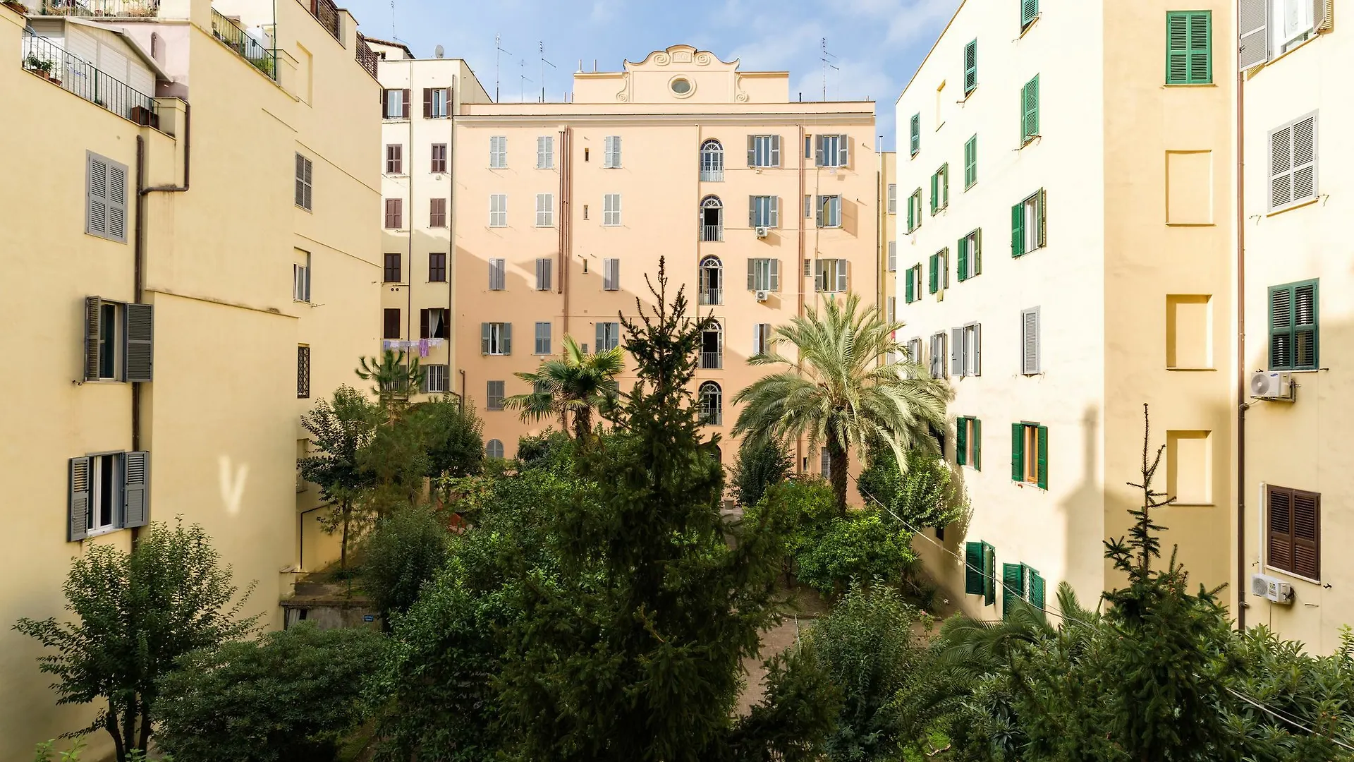 רומא Beb Domus Arbenzio San Giovanni Suite לינה וארוחת בוקר