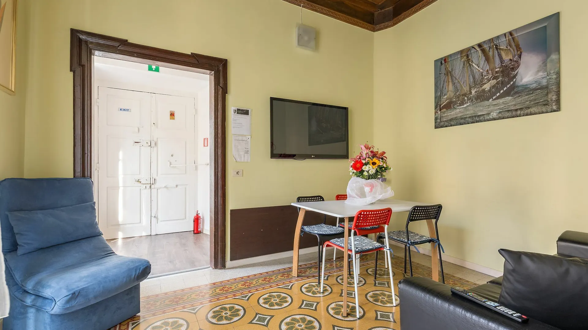 לינה וארוחת בוקר רומא Beb Domus Arbenzio San Giovanni Suite